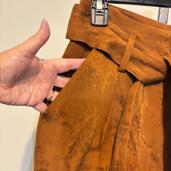 Veronica Beard Vitha Bronze Linen Blend Jacquard Belted Cropped Leg Pants - Picture 8 of 14